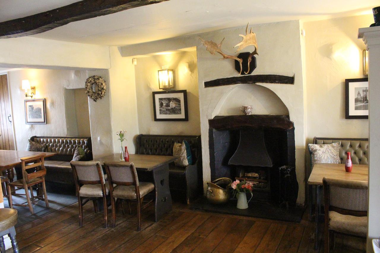 The Boot Inn Екстериор снимка